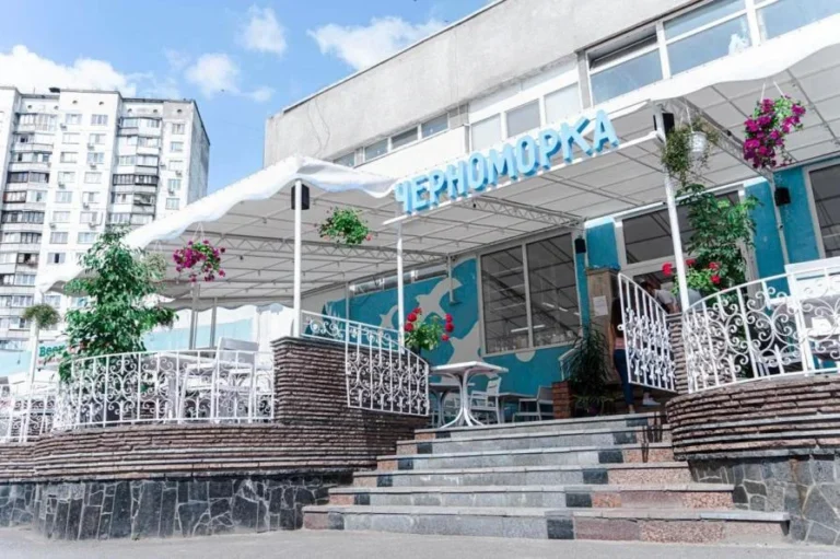 купить-маркизу-для-террасы-киев (1)