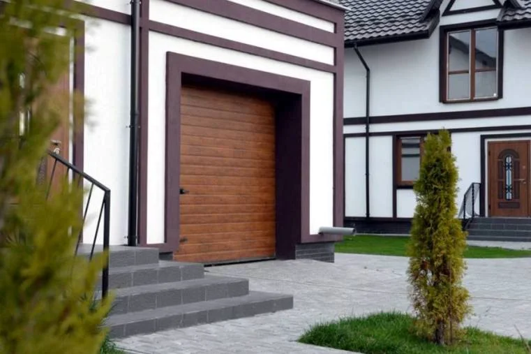 купить-секционные-гаражные-ворота-от-производителя-в-киеве-2
